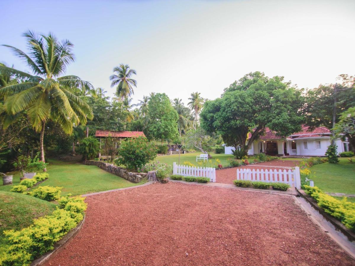 Thalpe Walawwa Heritage Villa Unawatuna Εξωτερικό φωτογραφία