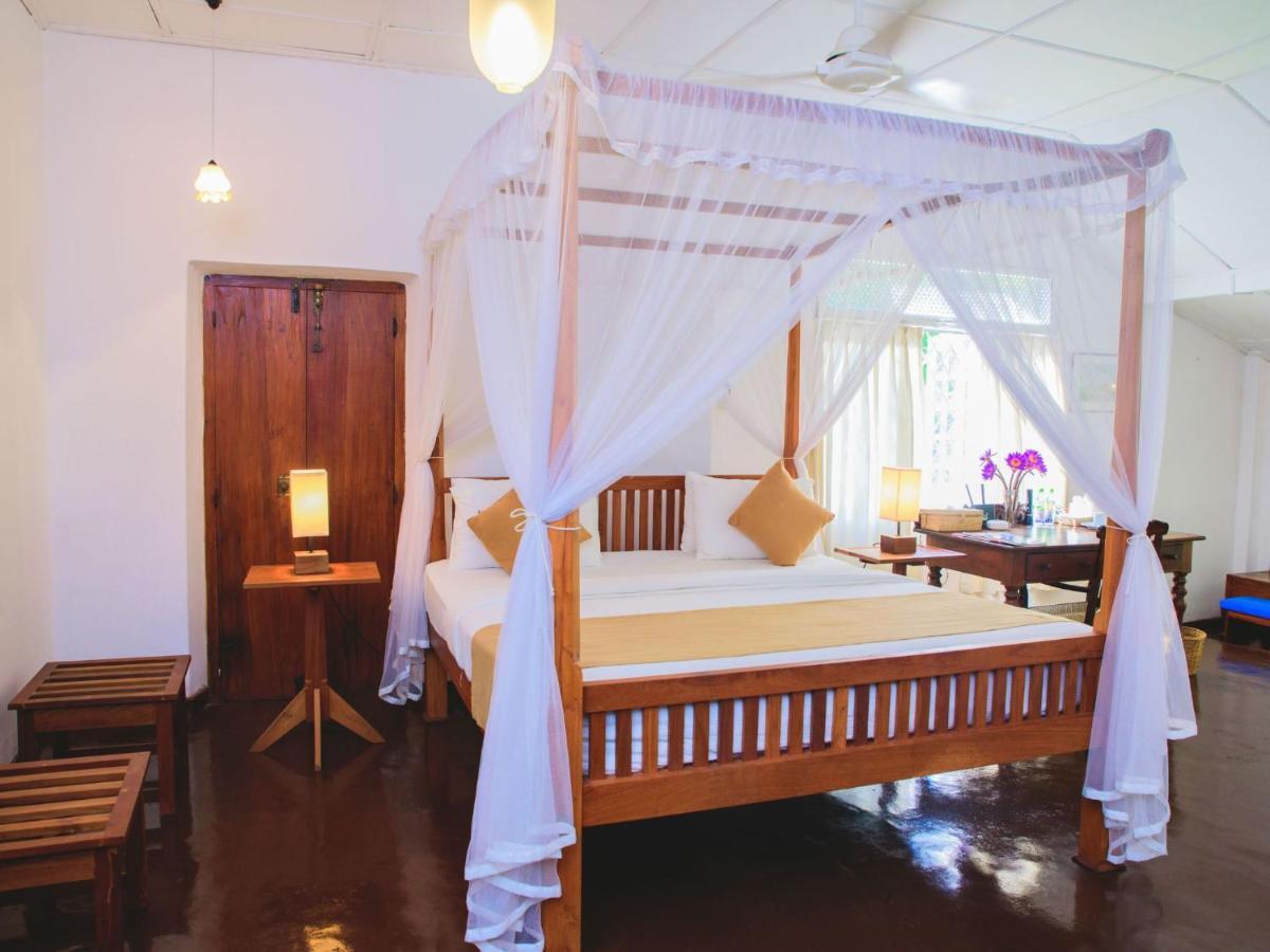 Thalpe Walawwa Heritage Villa Unawatuna Εξωτερικό φωτογραφία