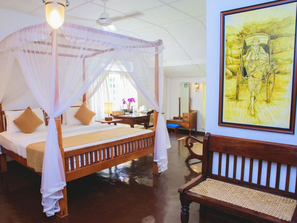 Thalpe Walawwa Heritage Villa Unawatuna Εξωτερικό φωτογραφία