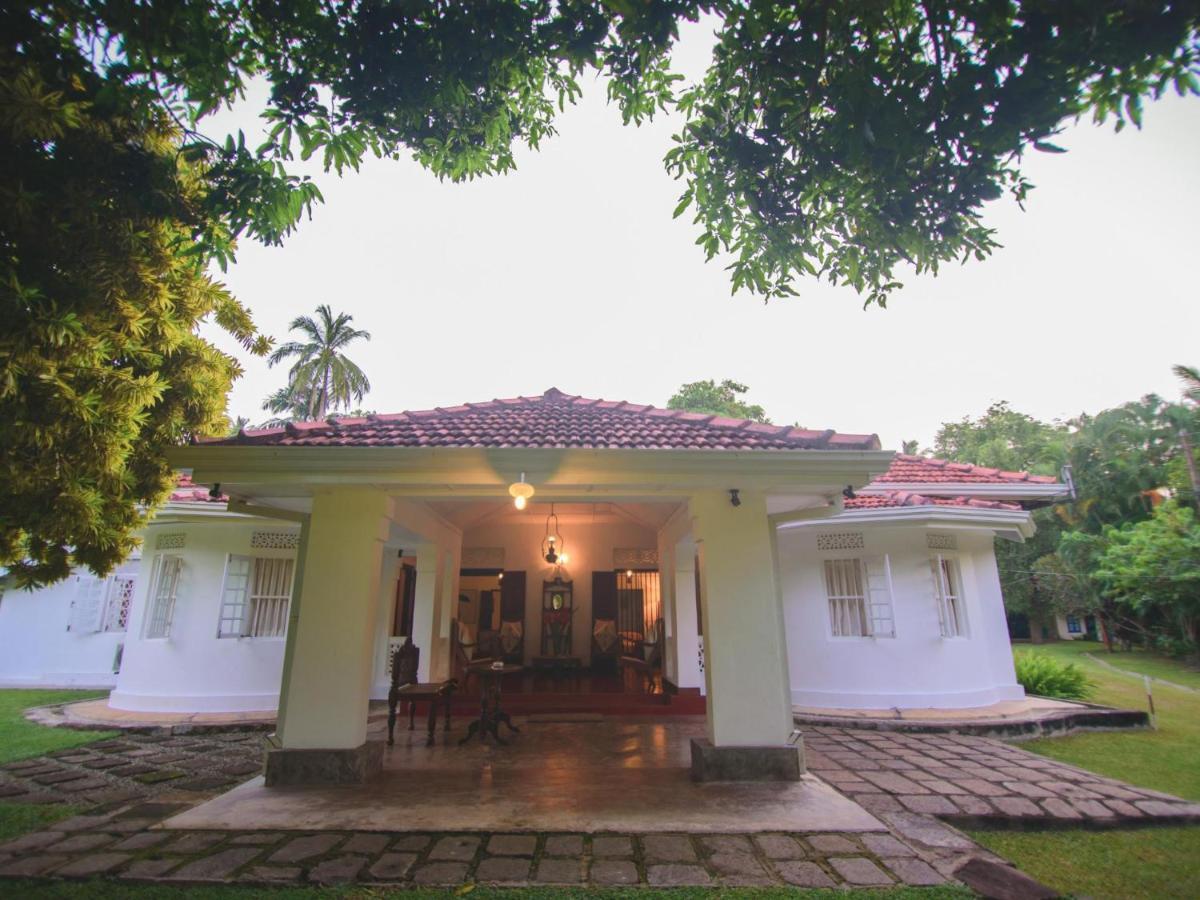 Thalpe Walawwa Heritage Villa Unawatuna Εξωτερικό φωτογραφία
