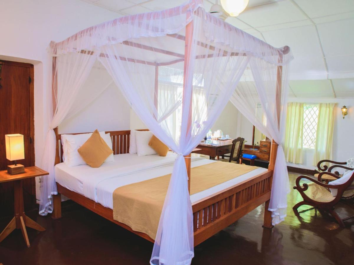 Thalpe Walawwa Heritage Villa Unawatuna Εξωτερικό φωτογραφία
